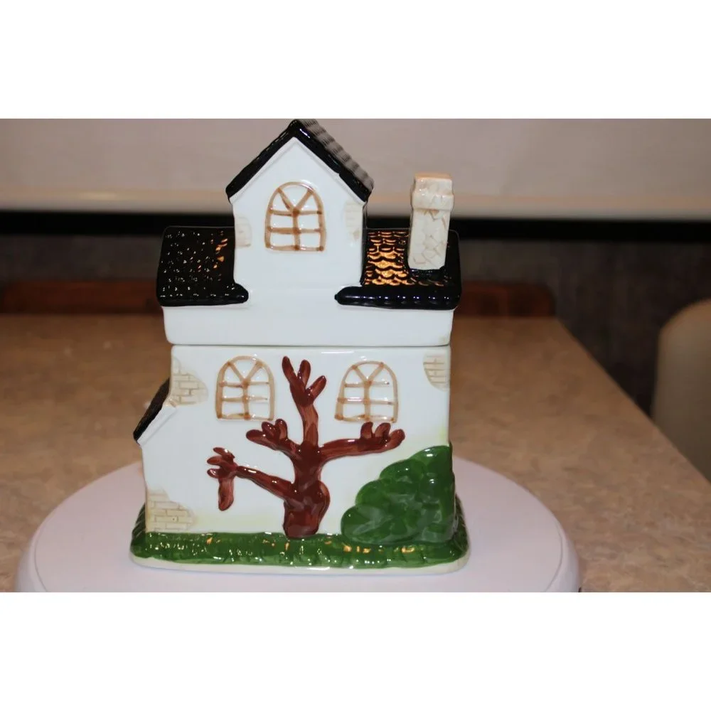 Cookie Jar - Haunted House